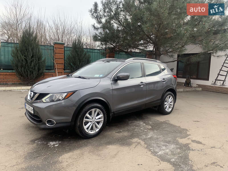 Внедорожник / Кроссовер Nissan Rogue Sport 2017 в Новомосковске фото 3 Внедорожник / Кроссовер Nissan Rogue Sport 2017 в Новомосковске