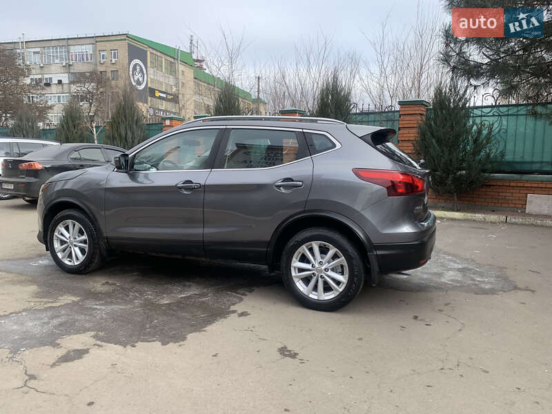 Внедорожник / Кроссовер Nissan Rogue Sport 2017 в Новомосковске фото 5 Внедорожник / Кроссовер Nissan Rogue Sport 2017 в Новомосковске