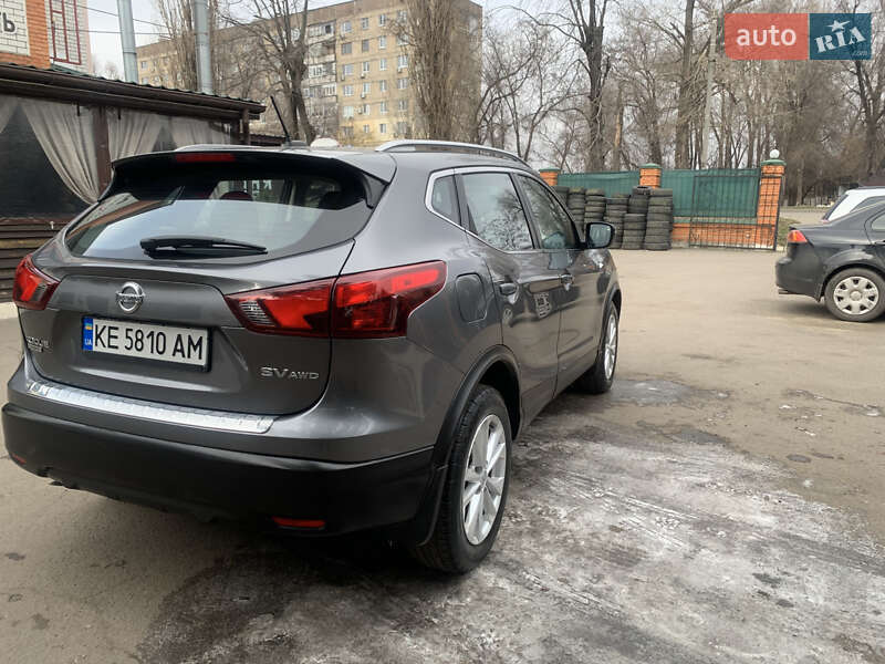 Внедорожник / Кроссовер Nissan Rogue Sport 2017 в Новомосковске фото 9 Внедорожник / Кроссовер Nissan Rogue Sport 2017 в Новомосковске