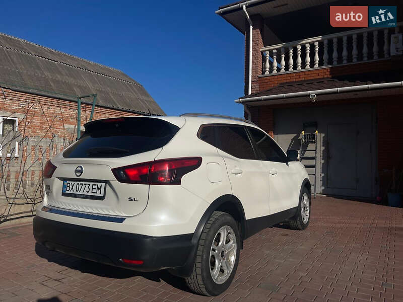 Внедорожник / Кроссовер Nissan Rogue Sport 2017 в Хмельницком