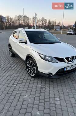 Внедорожник / Кроссовер Nissan Rogue Sport 2017 в Львове