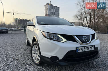 Внедорожник / Кроссовер Nissan Rogue Sport 2019 в Киеве