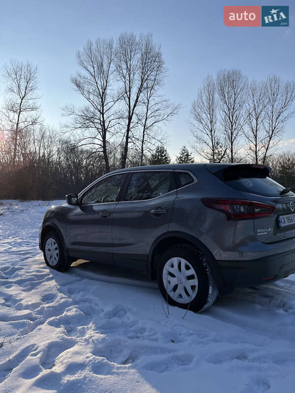 Позашляховик / Кросовер Nissan Rogue Sport 2020 в Києві