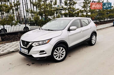 Позашляховик / Кросовер Nissan Rogue Sport 2021 в 