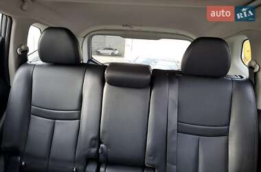 Внедорожник / Кроссовер Nissan Rogue Sport 2016 в 