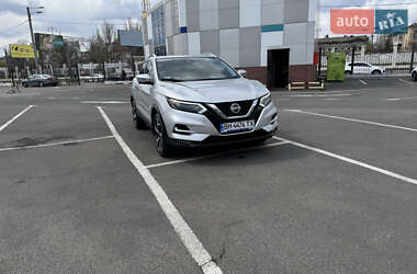 Внедорожник / Кроссовер Nissan Rogue Sport 2022 в 