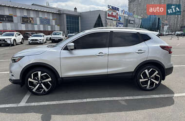 Внедорожник / Кроссовер Nissan Rogue Sport 2022 в 