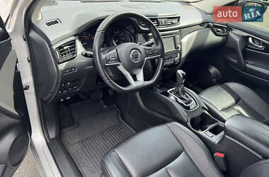 Внедорожник / Кроссовер Nissan Rogue Sport 2022 в 
