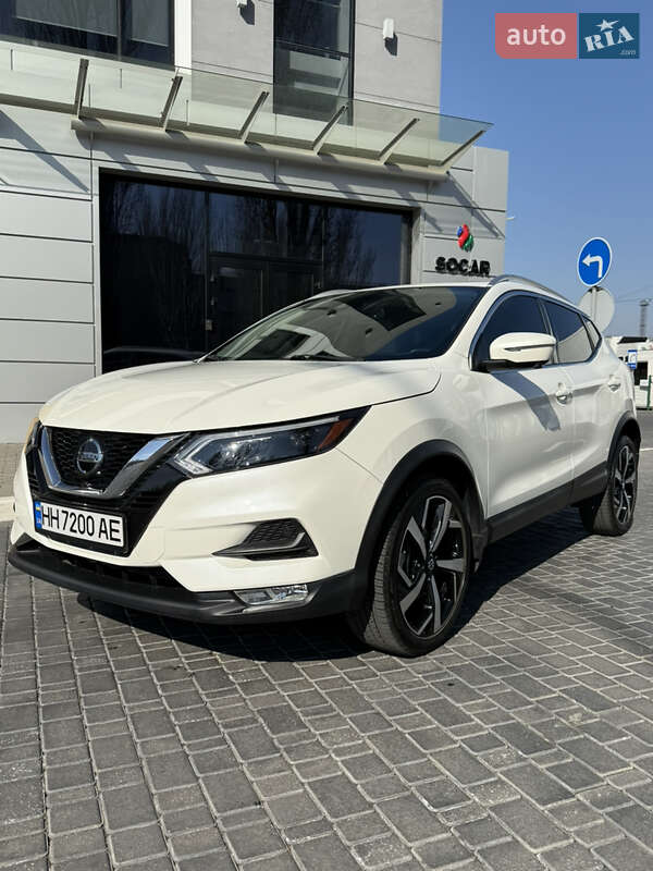 Nissan Rogue Sport 2021