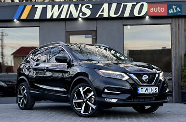 Позашляховик / Кросовер Nissan Rogue Sport 2022 в 