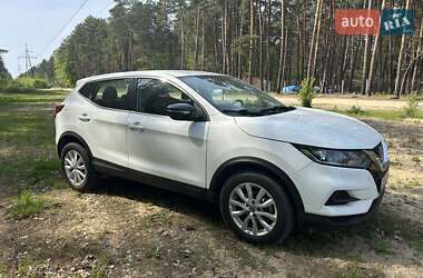 Внедорожник / Кроссовер Nissan Rogue Sport 2021 в 