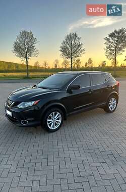 Внедорожник / Кроссовер Nissan Rogue Sport 2018 в Львове