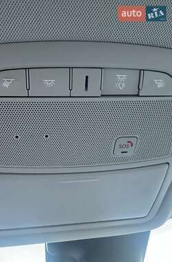 Позашляховик / Кросовер Nissan Rogue Sport 2022 в 