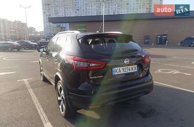 Внедорожник / Кроссовер Nissan Rogue Sport 2019 в 