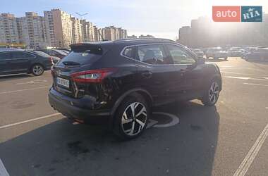Внедорожник / Кроссовер Nissan Rogue Sport 2019 в 