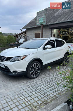 Позашляховик / Кросовер Nissan Rogue Sport 2019 в 