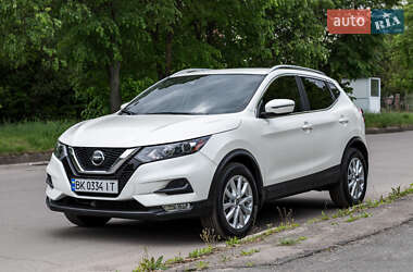 Позашляховик / Кросовер Nissan Rogue Sport 2022 в 