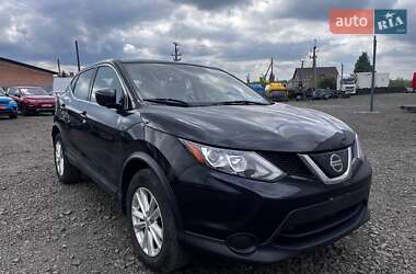 Внедорожник / Кроссовер Nissan Rogue Sport 2018 в Луцке
