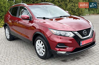 Позашляховик / Кросовер Nissan Rogue Sport 2021 в 