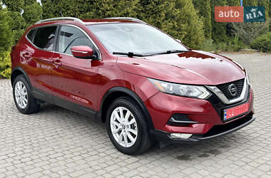 Позашляховик / Кросовер Nissan Rogue Sport 2021 в 