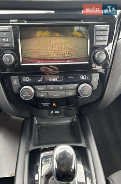 Позашляховик / Кросовер Nissan Rogue Sport 2021 в 