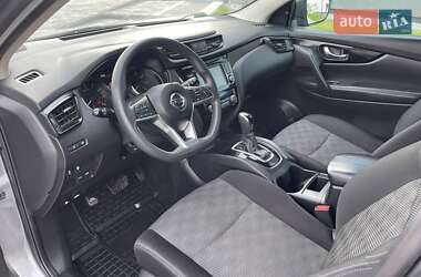 Позашляховик / Кросовер Nissan Rogue Sport 2020 в 