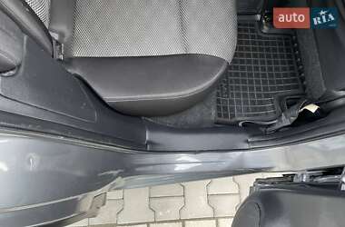Позашляховик / Кросовер Nissan Rogue Sport 2020 в 