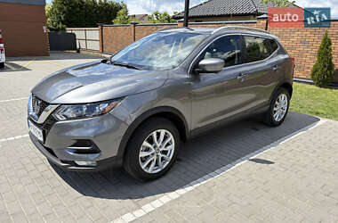 Позашляховик / Кросовер Nissan Rogue Sport 2022 в 
