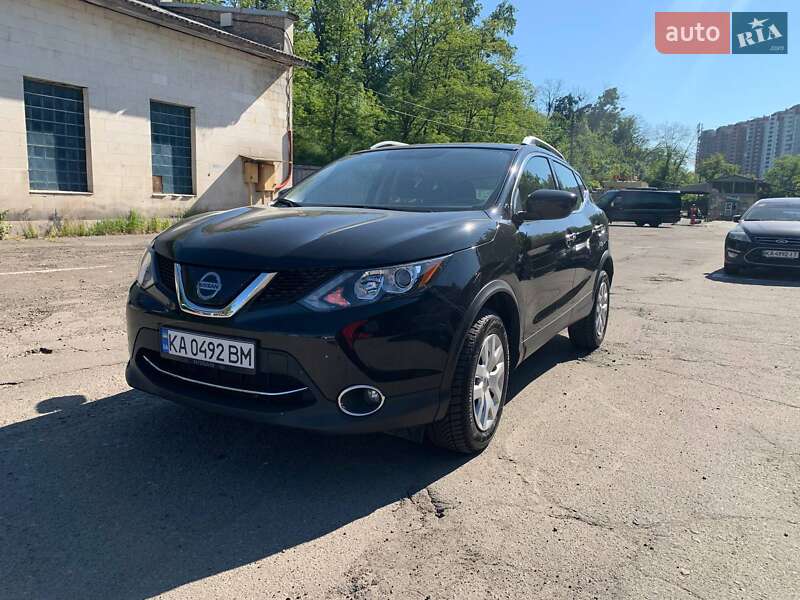 Позашляховик / Кросовер Nissan Rogue Sport 2019 в Києві