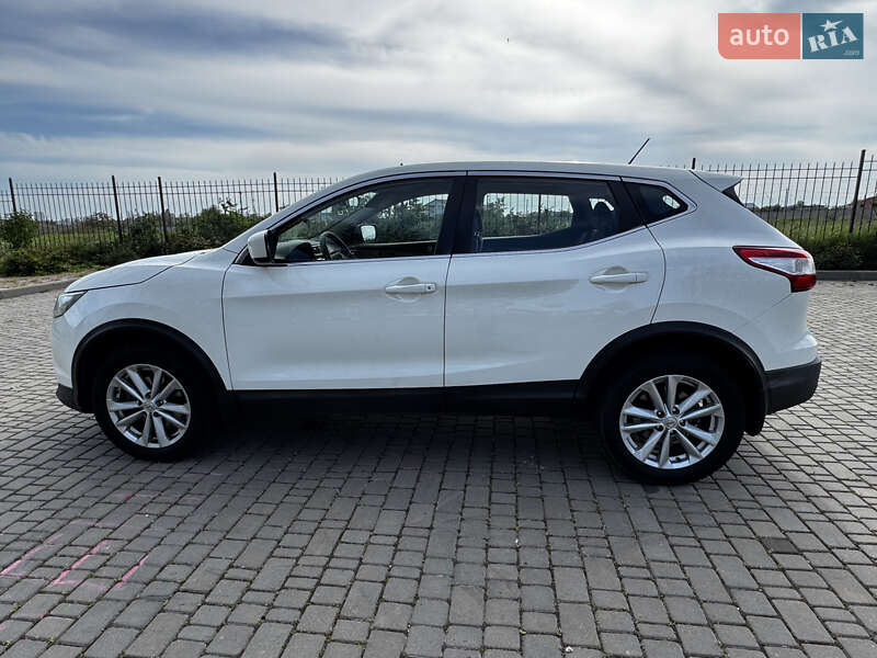 Внедорожник / Кроссовер Nissan Rogue Sport 2017 в Одессе