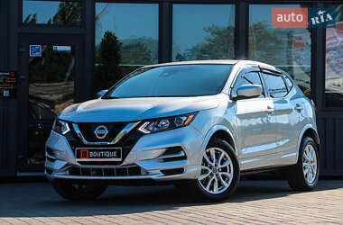Позашляховик / Кросовер Nissan Rogue Sport 2021 в 