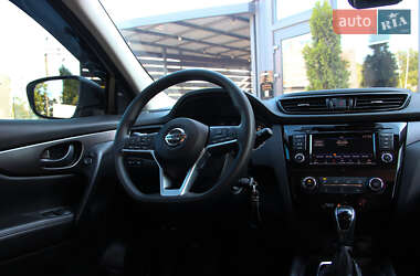 Позашляховик / Кросовер Nissan Rogue Sport 2021 в 
