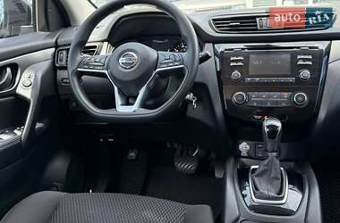 Позашляховик / Кросовер Nissan Rogue Sport 2018 в 