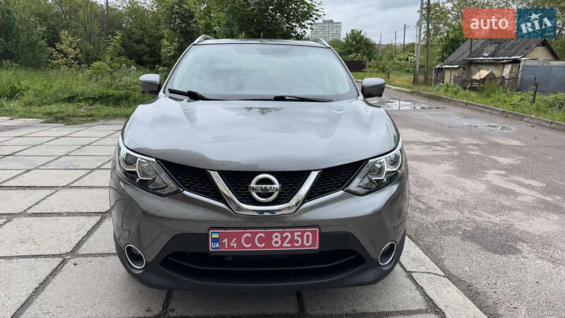 Внедорожник / Кроссовер Nissan Rogue Sport 2017 в Львове