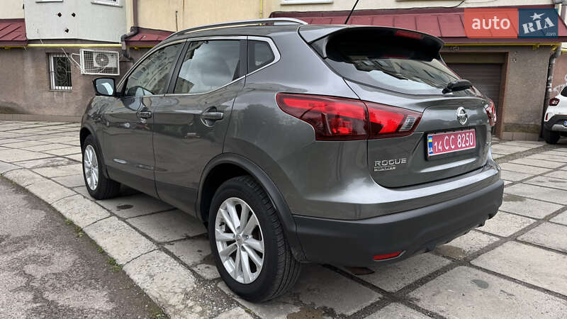 Внедорожник / Кроссовер Nissan Rogue Sport 2017 в Львове