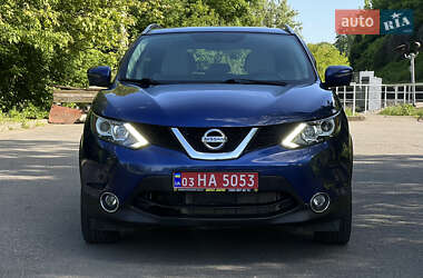 Внедорожник / Кроссовер Nissan Rogue Sport 2017 в Черновцах