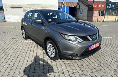 Внедорожник / Кроссовер Nissan Rogue Sport 2019 в 