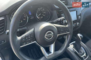 Внедорожник / Кроссовер Nissan Rogue Sport 2019 в 