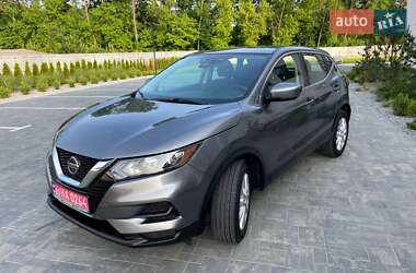 Внедорожник / Кроссовер Nissan Rogue Sport 2022 в Луцке