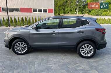 Позашляховик / Кросовер Nissan Rogue Sport 2022 в 