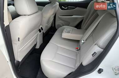 Внедорожник / Кроссовер Nissan Rogue Sport 2022 в 