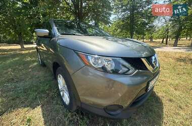 Внедорожник / Кроссовер Nissan Rogue Sport 2017 в Херсоне
