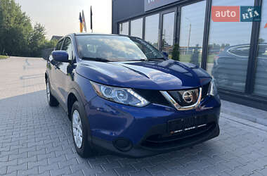 Внедорожник / Кроссовер Nissan Rogue Sport 2019 в 