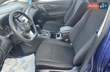Внедорожник / Кроссовер Nissan Rogue Sport 2019 в 