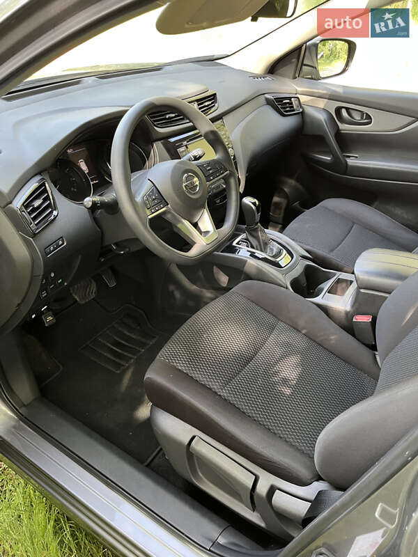 Позашляховик / Кросовер Nissan Rogue Sport 2020 в Києві