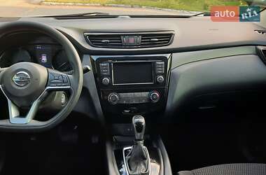 Внедорожник / Кроссовер Nissan Rogue Sport 2019 в 