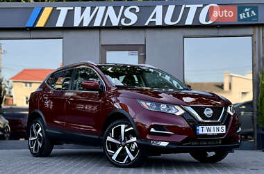 Внедорожник / Кроссовер Nissan Rogue Sport 2022 в 