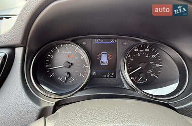 Внедорожник / Кроссовер Nissan Rogue Sport 2022 в 