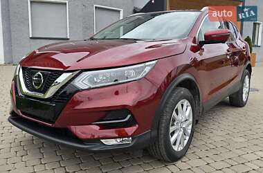 Внедорожник / Кроссовер Nissan Rogue Sport 2021 в 