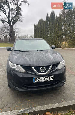 Внедорожник / Кроссовер Nissan Rogue Sport 2017 в Львове